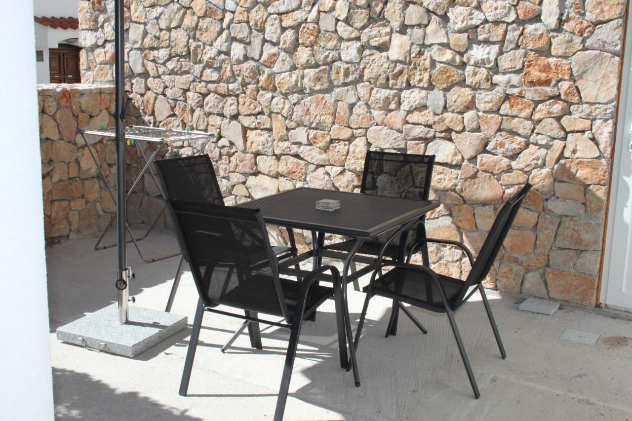 Apartmani "Mali Mago" Tribunj  Exterior photo